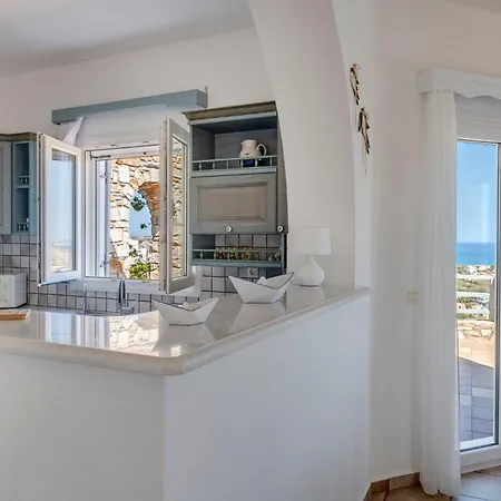 La Vue * Vari (Syros)